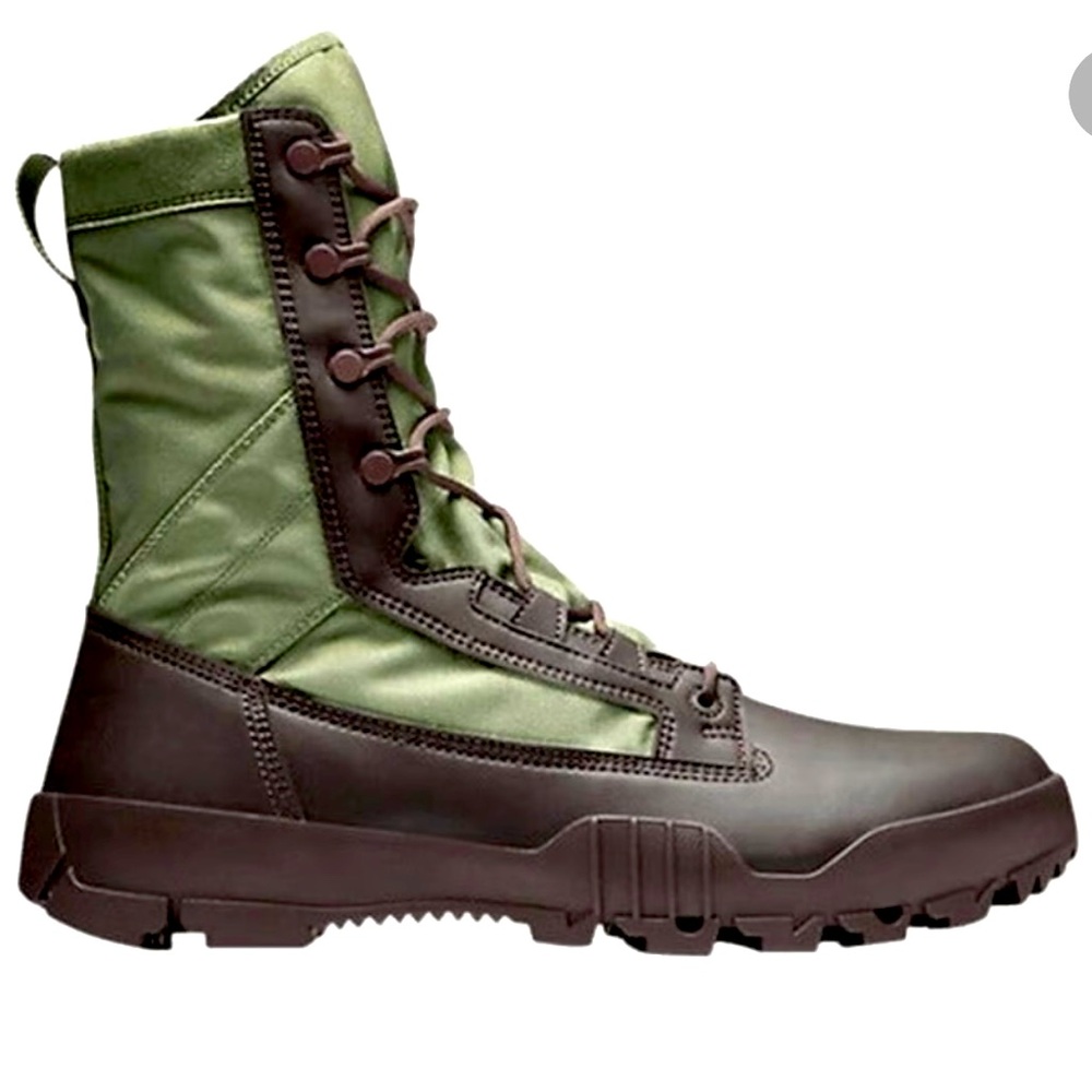 Nike 8" SFB Jungle Boot